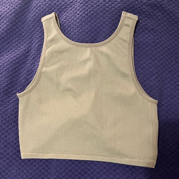 Ardene Reversible Knotted Ribbed Crop Top - Picture 3 of 3